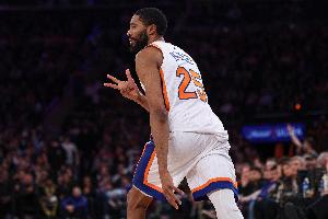 hth华体登录入口-手感不错！大桥半场15中9拿下19分1板3助1断 次节15分