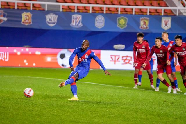 华体会在线登陆-【中超】巴索戈点射弑旧主 申花1比0河南获三连胜
